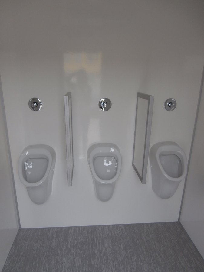 Toalettvogn med herre og dameavdeling