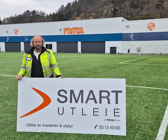 Smart Utleie sponser Frøya Fotball